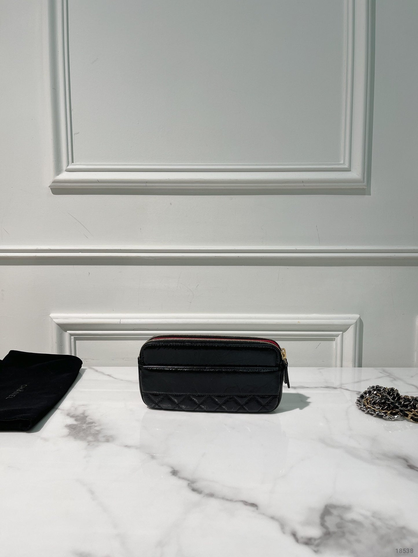 CHANEL DOUBLE ZIP WOC, Black/Gold