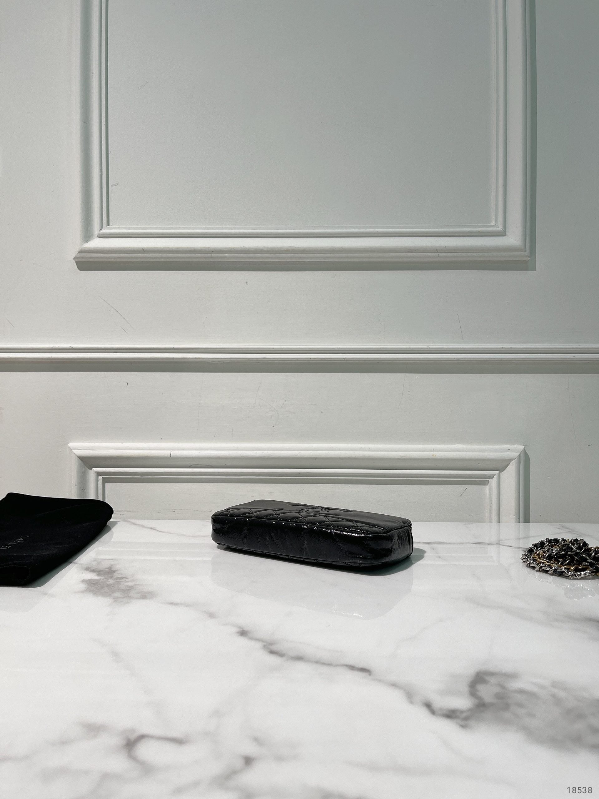 CHANEL DOUBLE ZIP WOC, Black/Gold