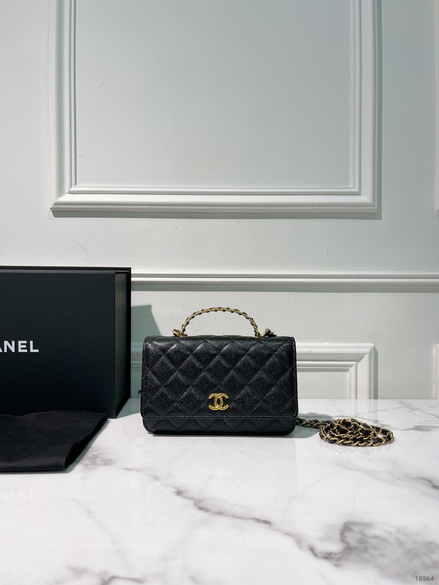 CHANEL TOP HANDLE WOC, Black/Gold