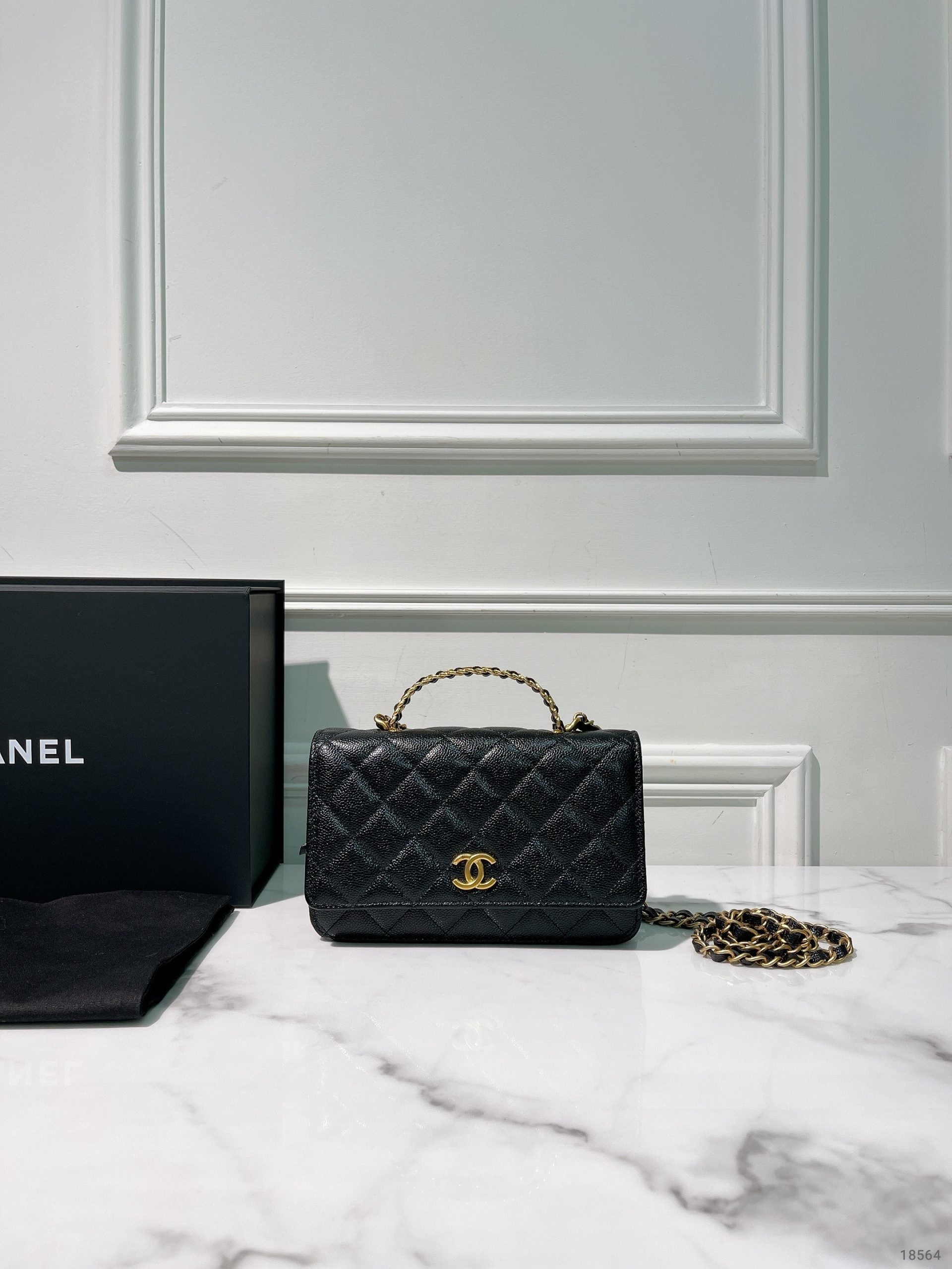 CHANEL TOP HANDLE WOC, Black/Gold