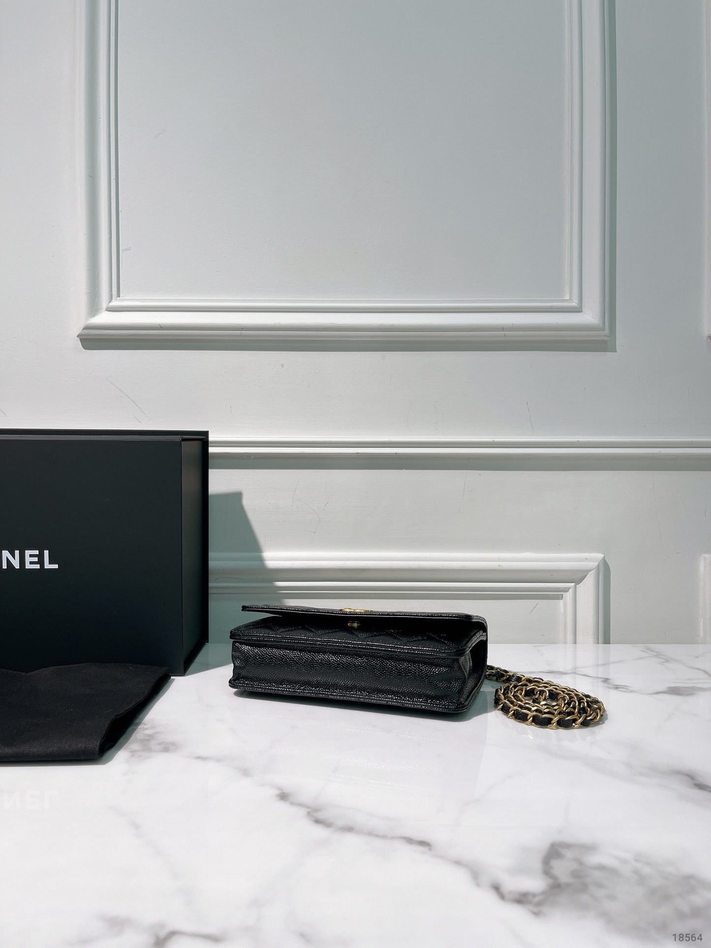 CHANEL TOP HANDLE WOC, Black/Gold