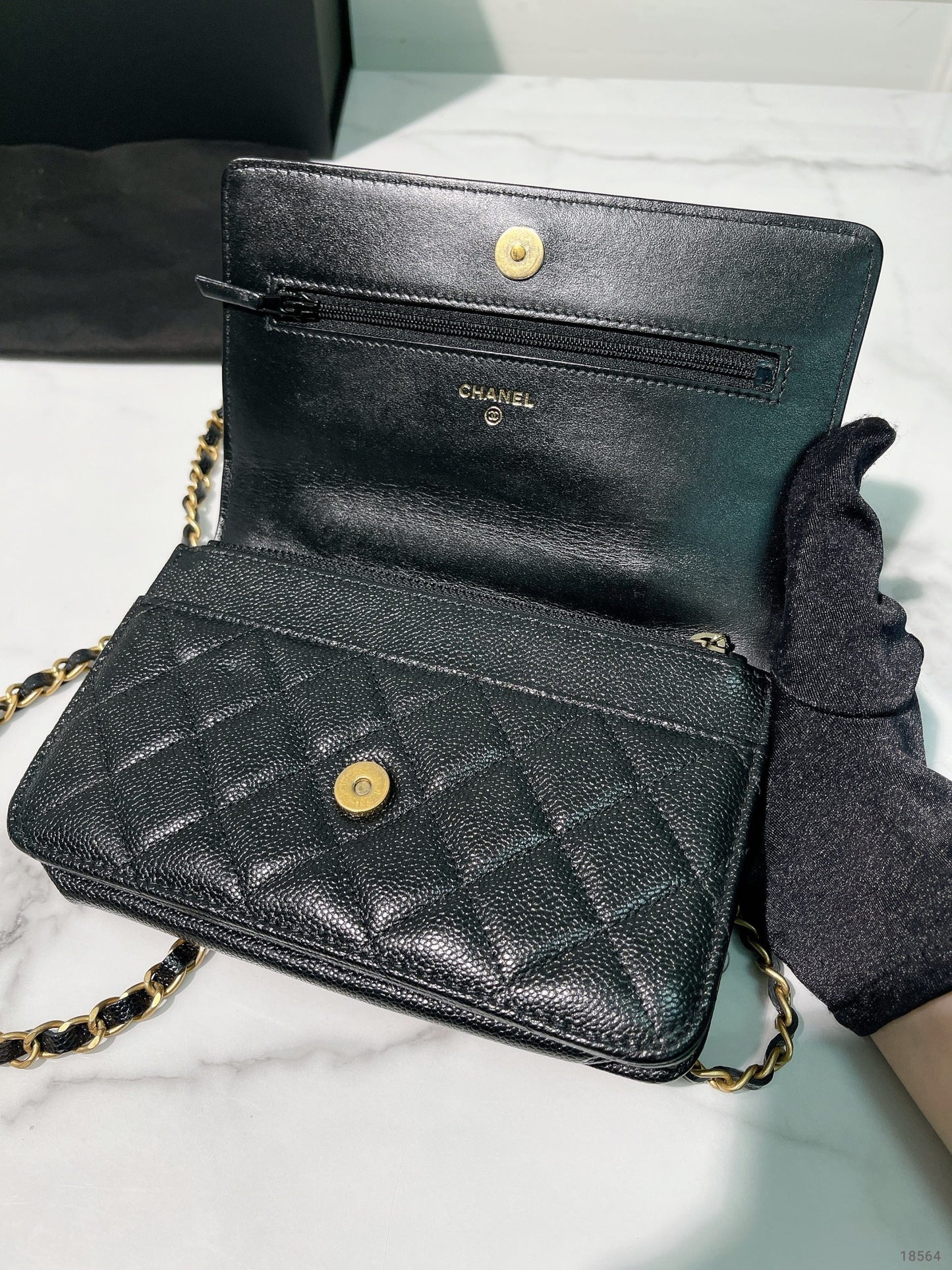 CHANEL TOP HANDLE WOC, Black/Gold