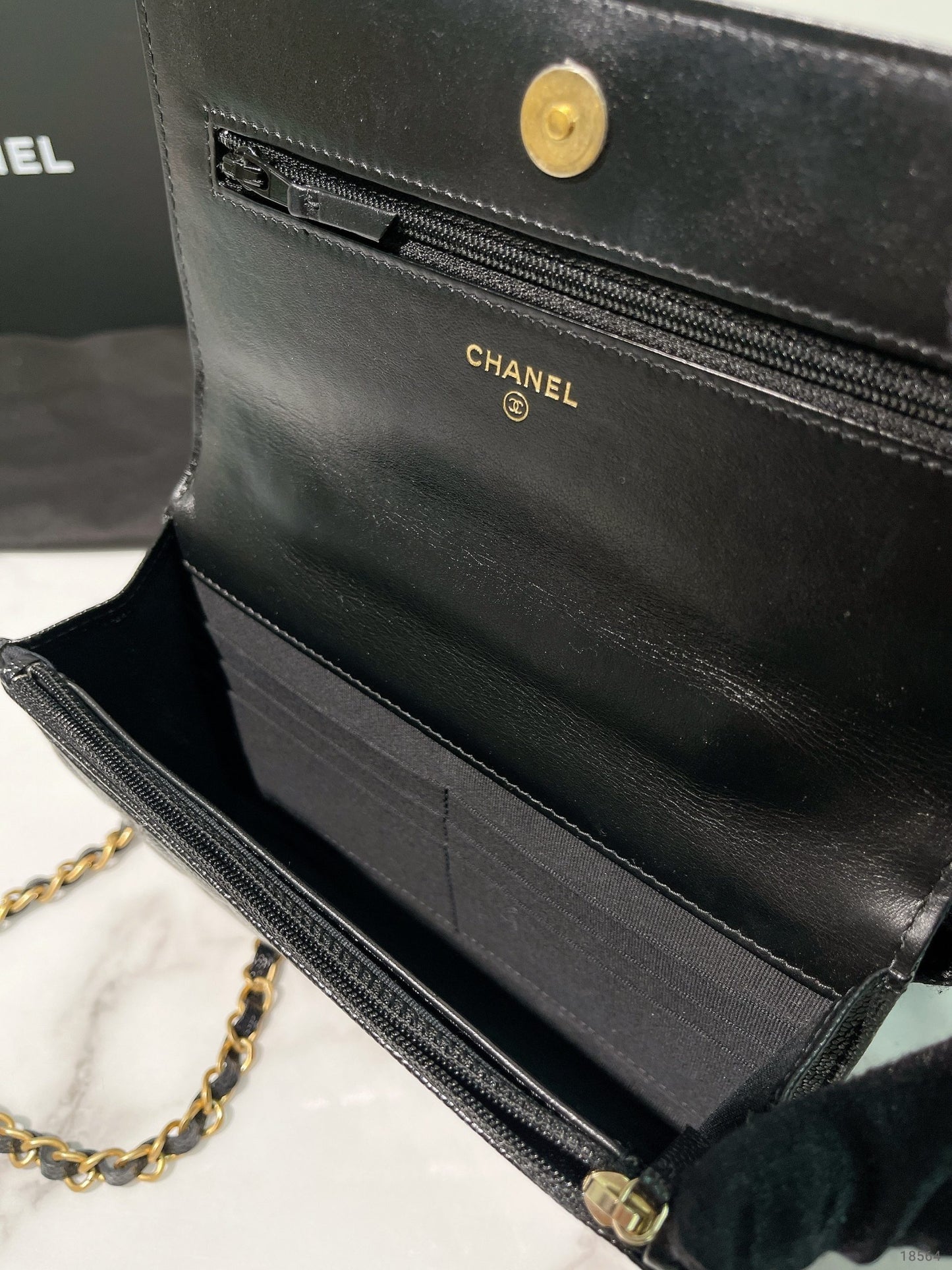 CHANEL TOP HANDLE WOC, Black/Gold