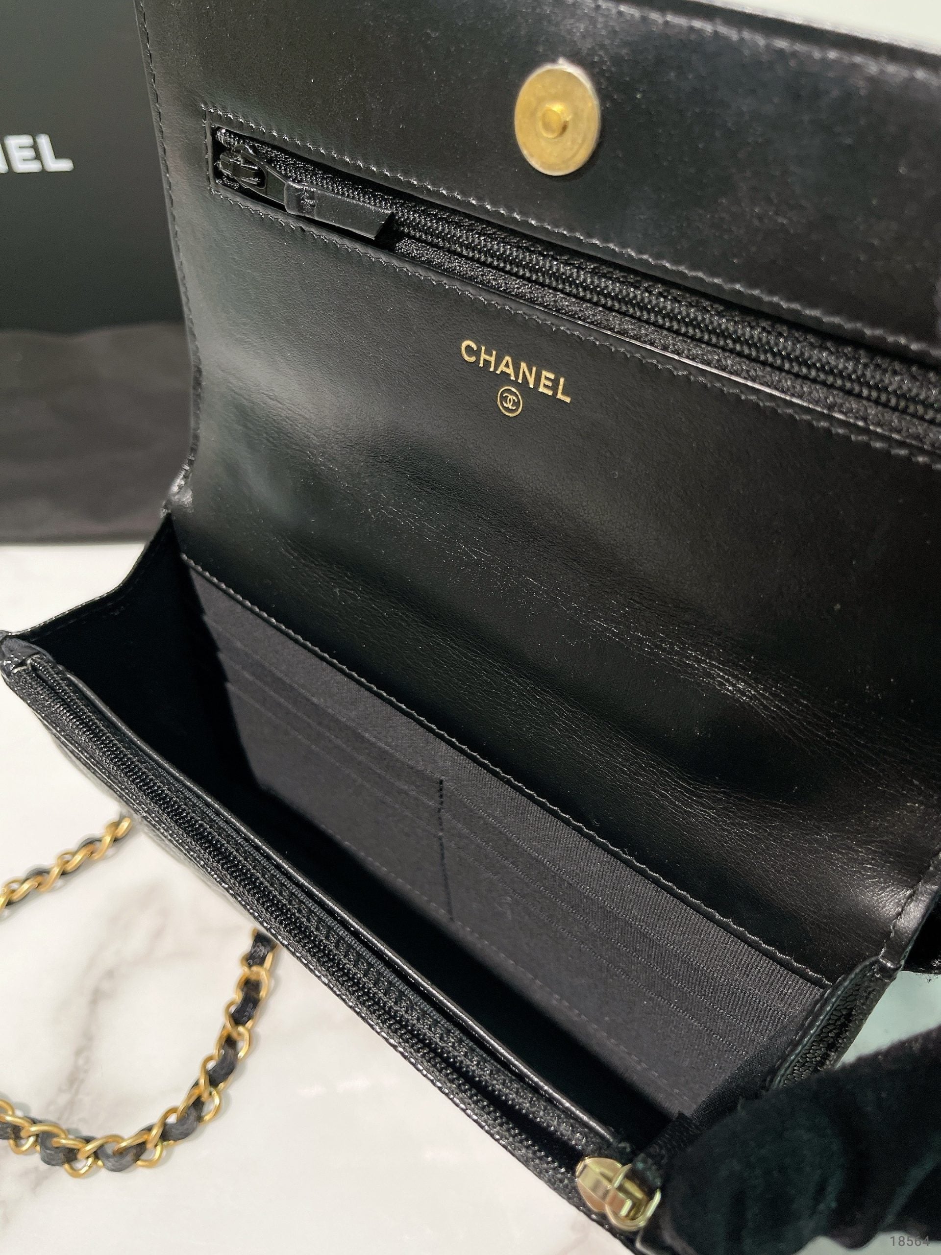 CHANEL TOP HANDLE WOC, Black/Gold