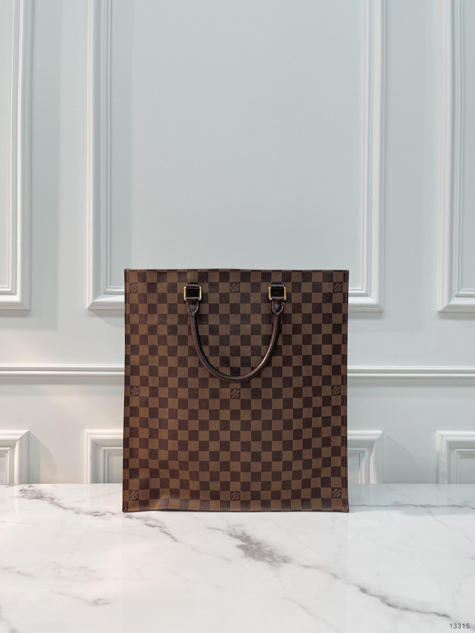 LOUIS VUITTON VINTAGE TOTE