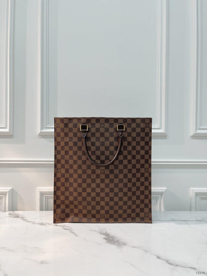 LOUIS VUITTON VINTAGE TOTE