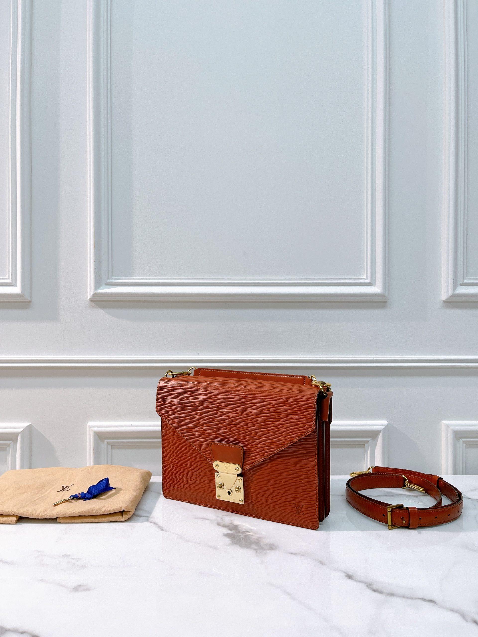 LOUIS VUITTON MONCEAU