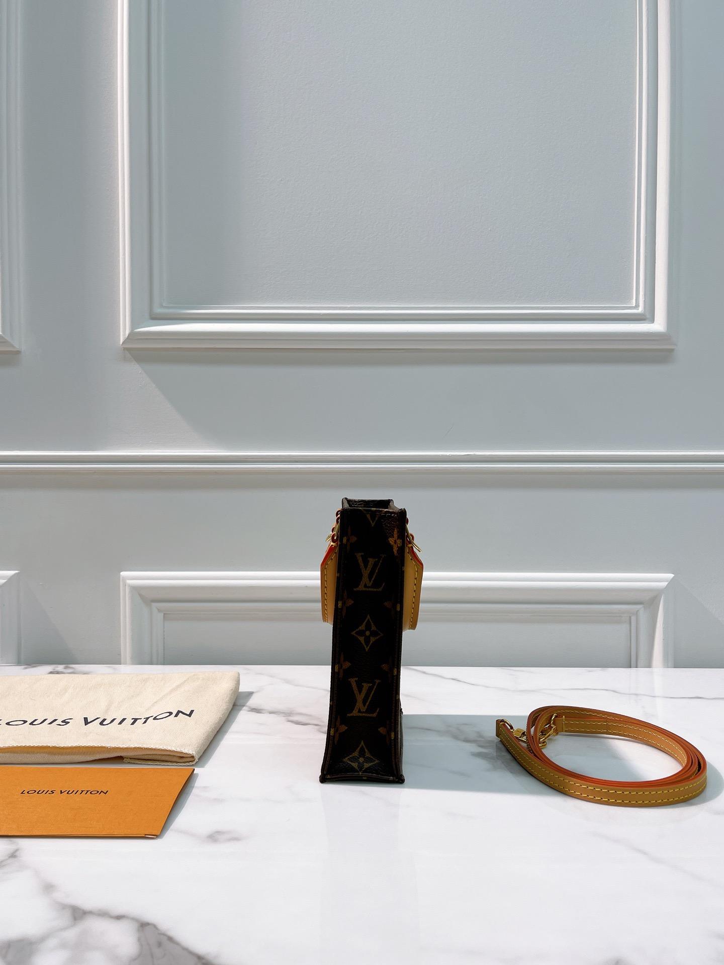 LOUIS VUITTON MINI BAG