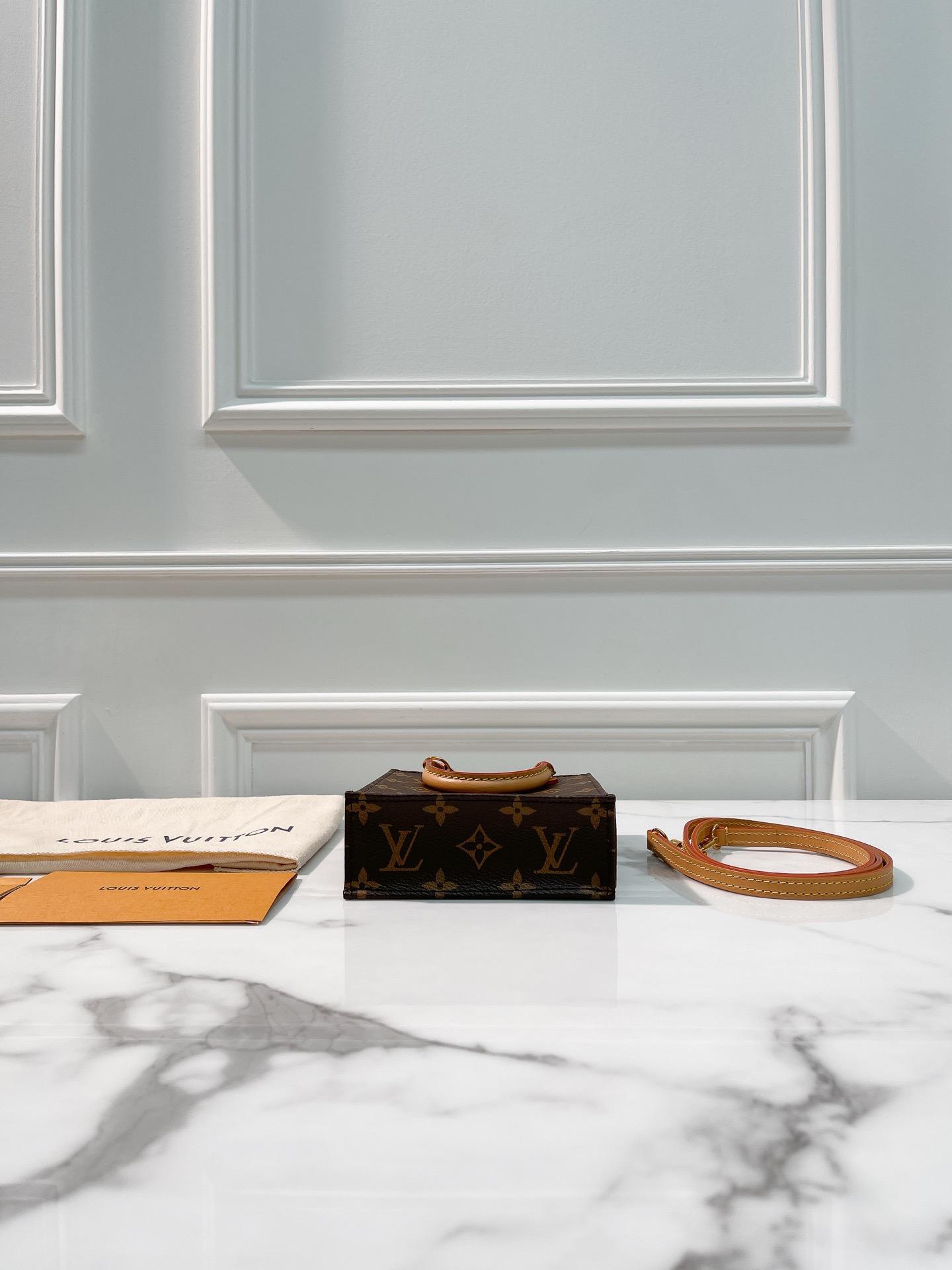 LOUIS VUITTON MINI BAG