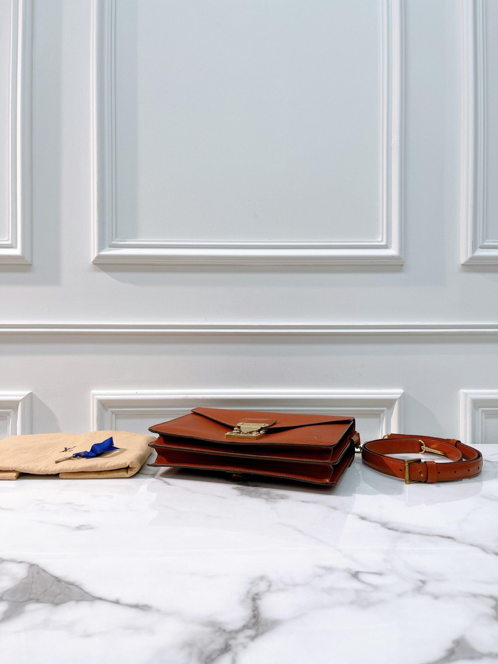 LOUIS VUITTON MONCEAU