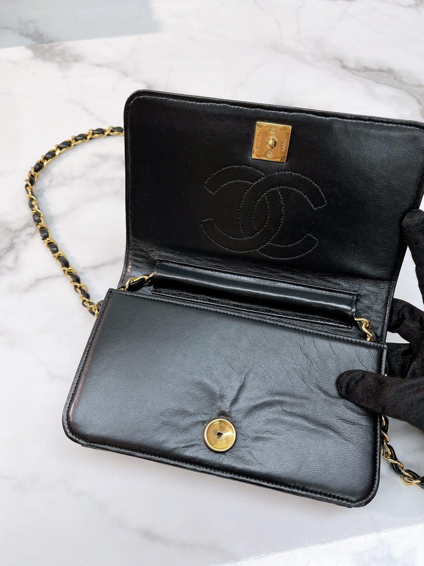 CHANEL VINTAGE WOC in Lizard Leather, BLACK/GOLD