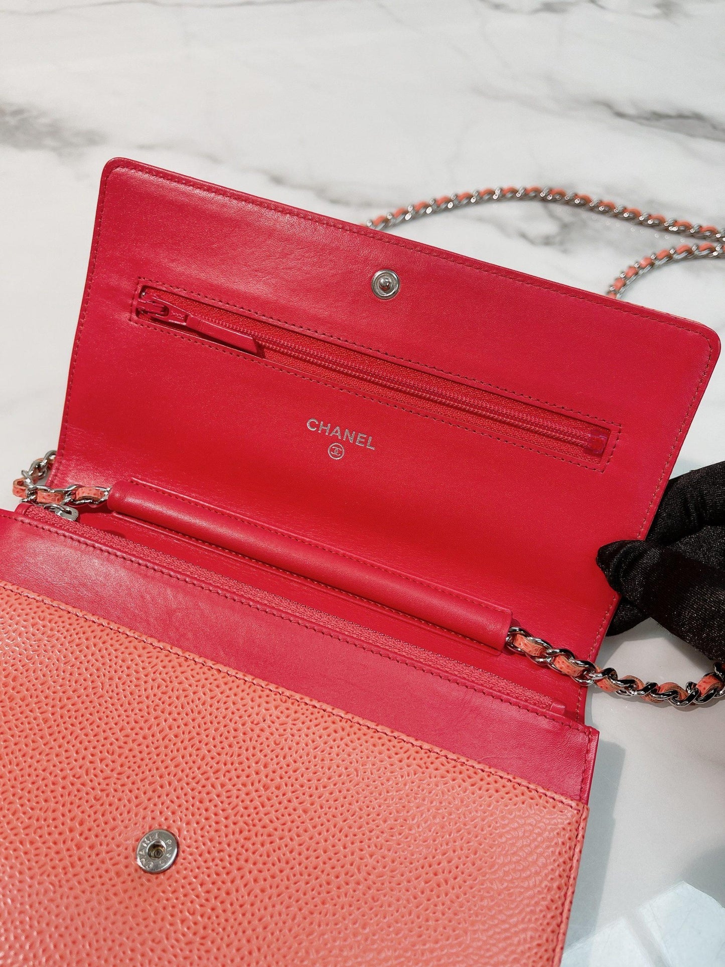 CHANEL WALLET ON CHAIN