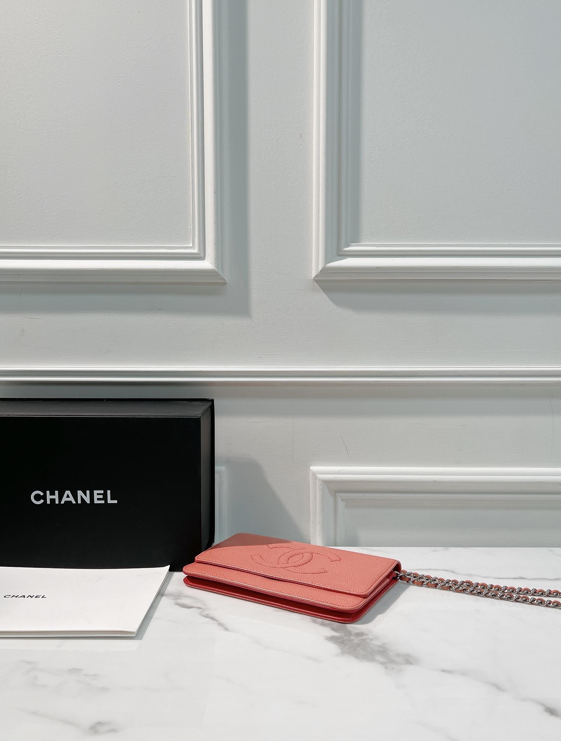 CHANEL WALLET ON CHAIN