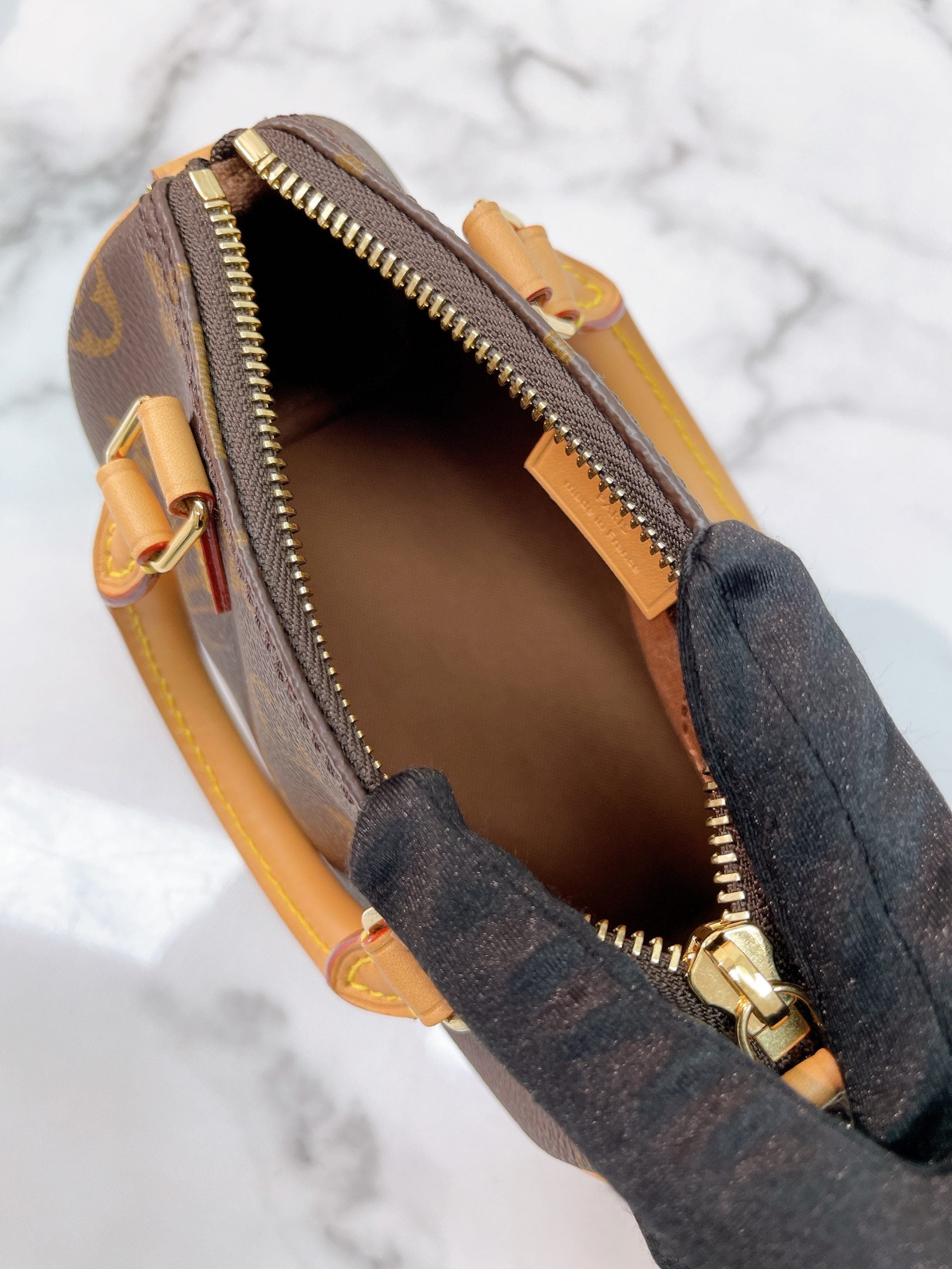 LOUIS VUITTON SPEEDY NANO