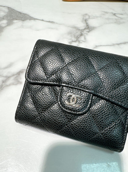 CHANEL CLASSIC WALLET, Black/Silver