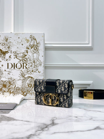 DIOR MONTAIGNE 30 BOX