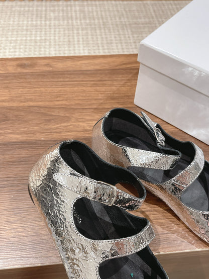 Maison Margiela Tabi Split-Toe Flats, Silver