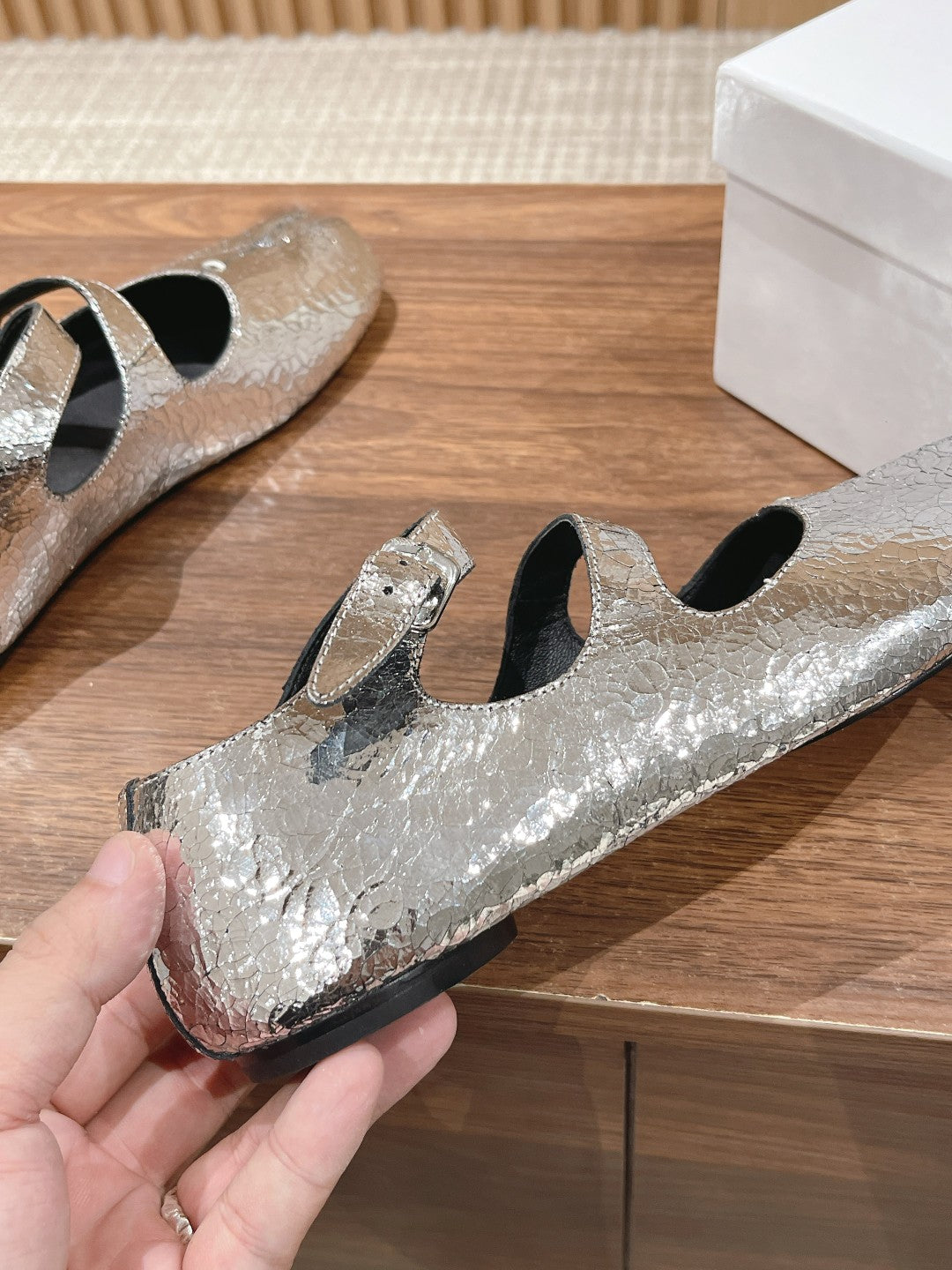 Maison Margiela Tabi Split-Toe Flats, Silver