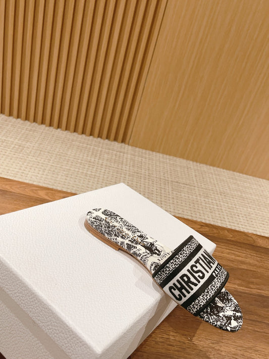 Dior Embroidered Slides, Round-Toe 03