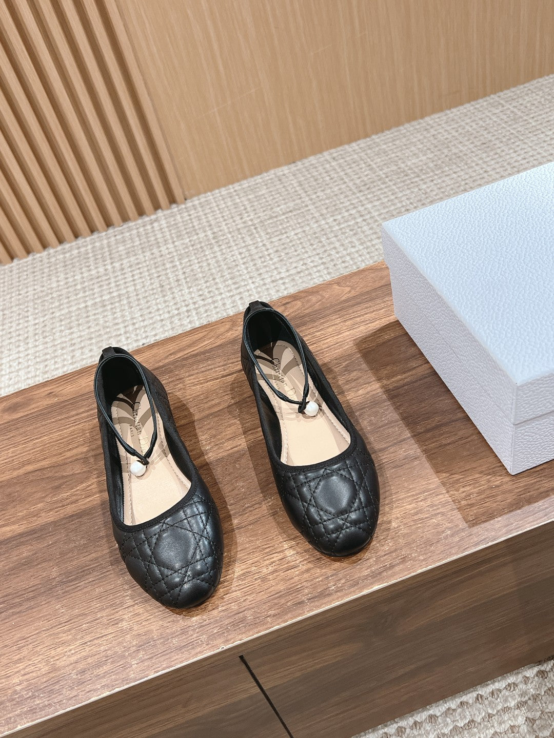 Dior Bow & Pearl Flat, Black