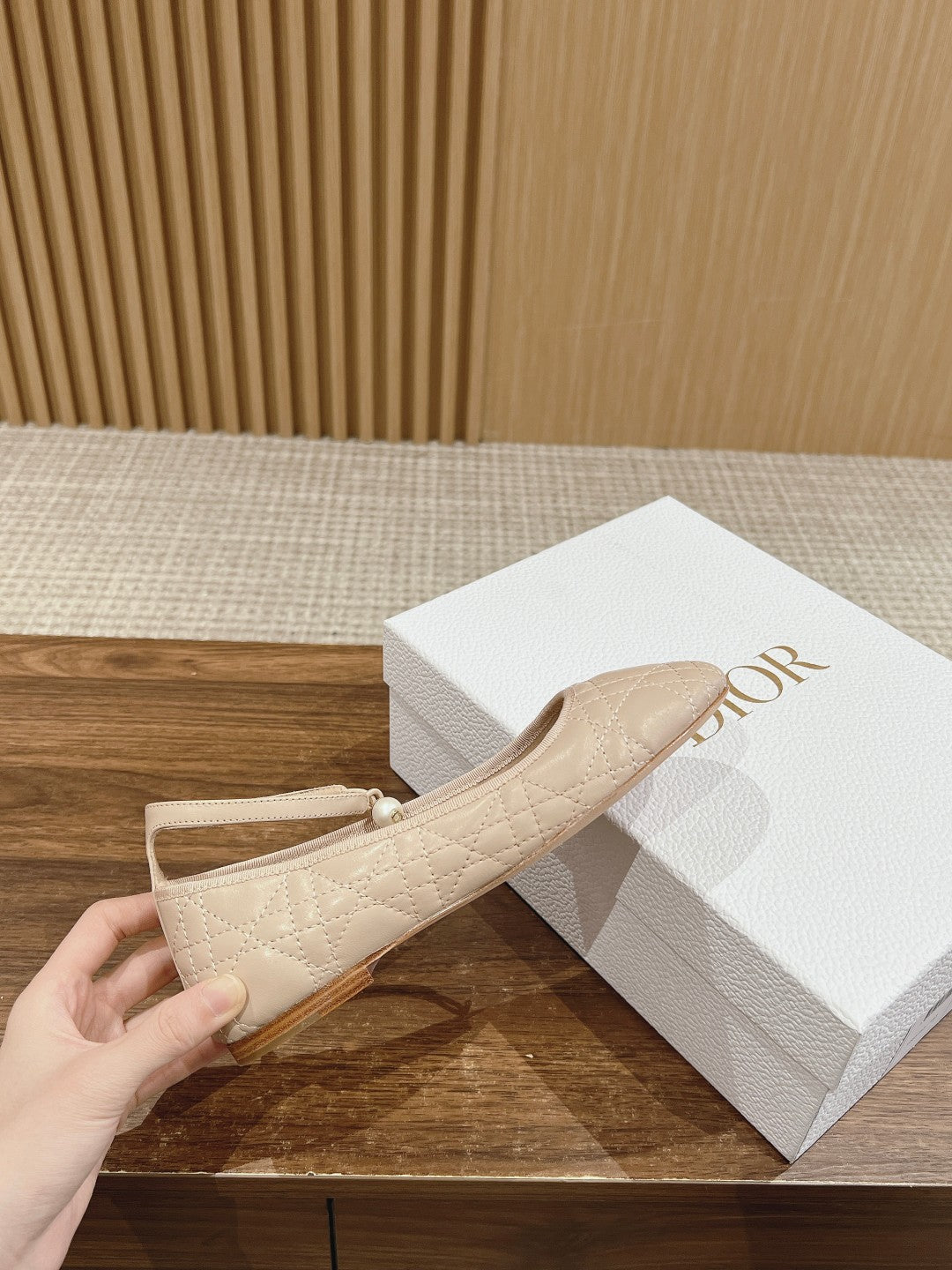 Dior Pearl Flats lambskin, Beige