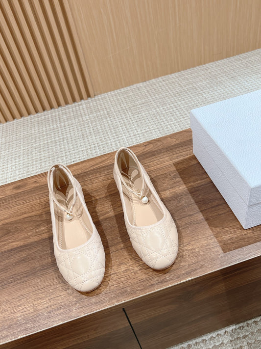 Dior Pearl Flats lambskin, Beige