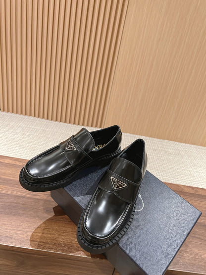 Prada Men Leather Shoes, Black