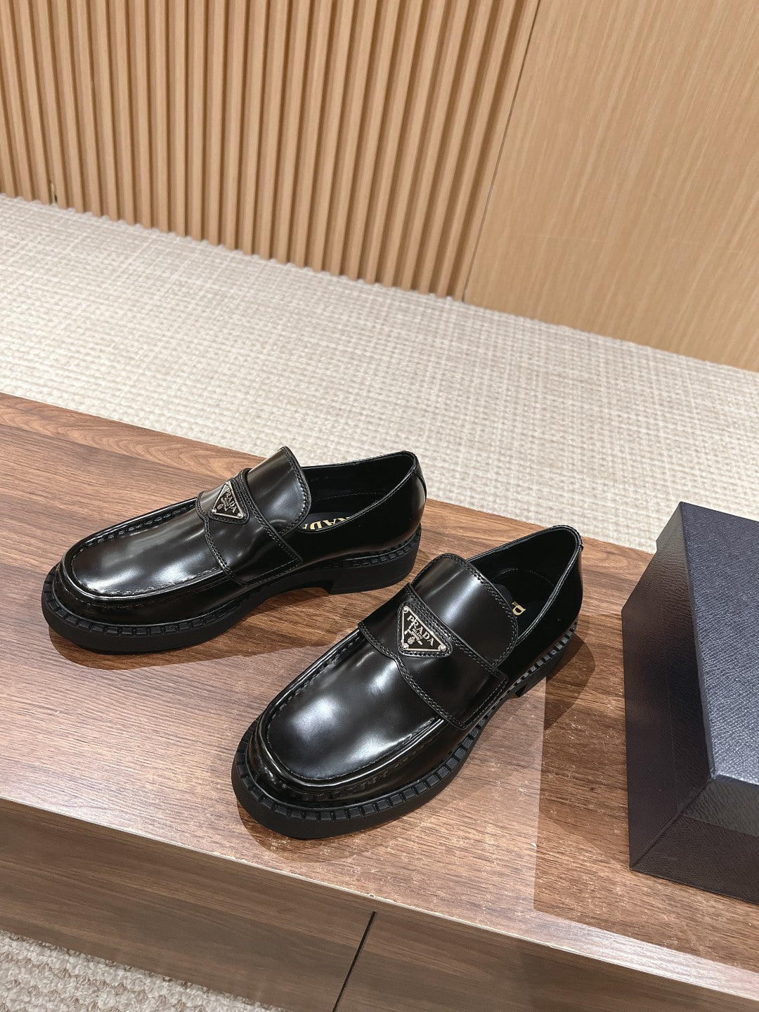 Prada Men Leather Shoes, Black