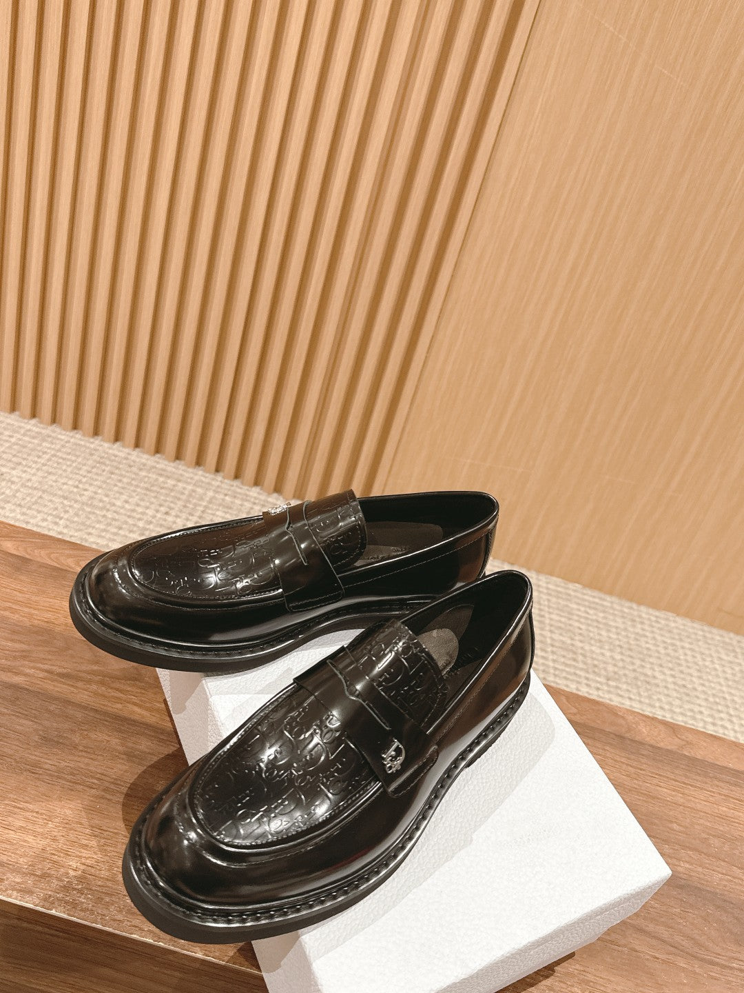 Dior Explorer Men Derby Shoes, Black Gossy