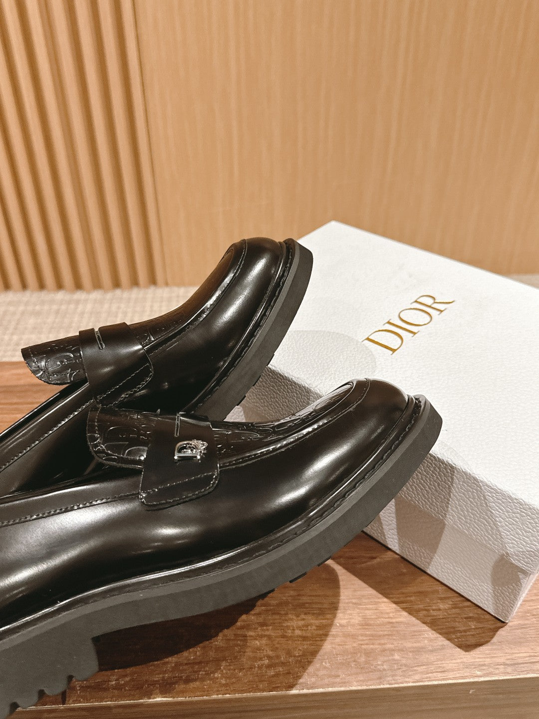 Dior Explorer Men Derby Shoes, Black Gossy