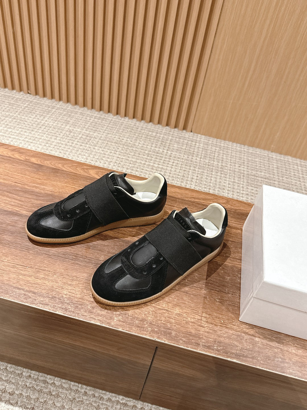 Maison Margiela Replica Sneaker, Black