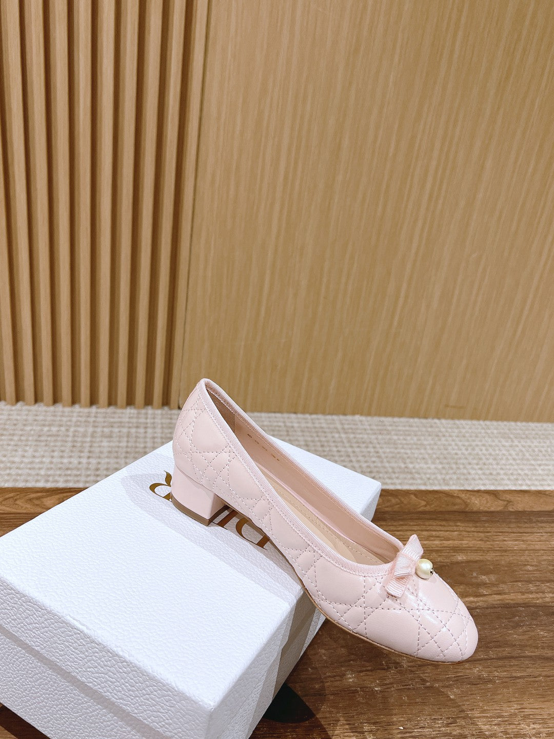 Dior Bow & Pearl Flat, Pink