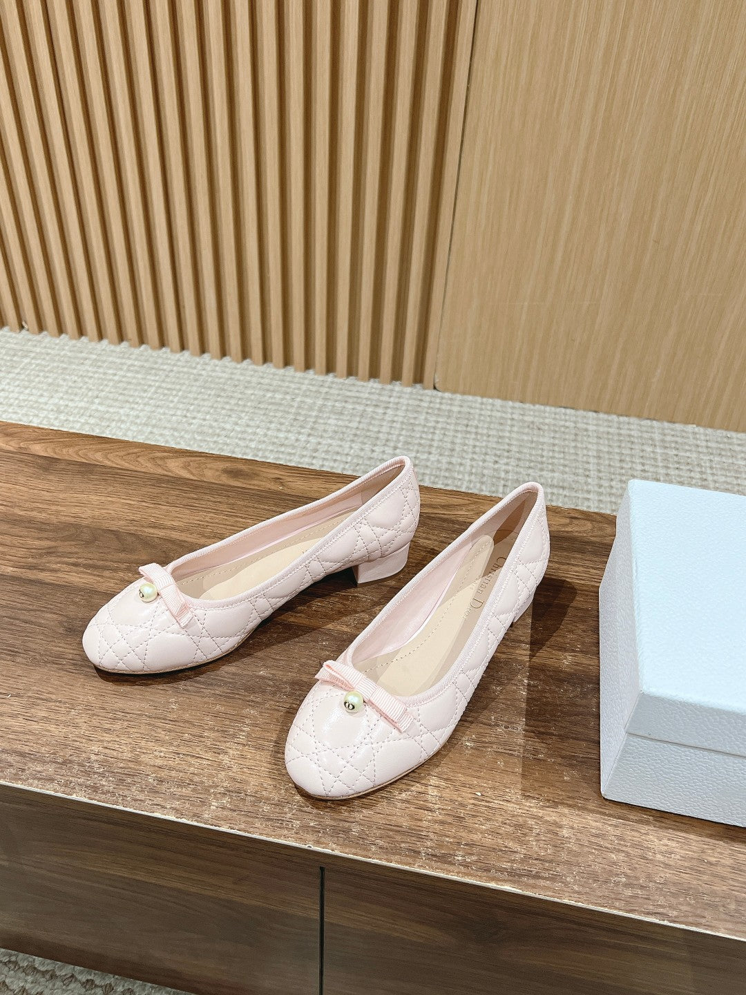 Dior Bow & Pearl Flat, Pink