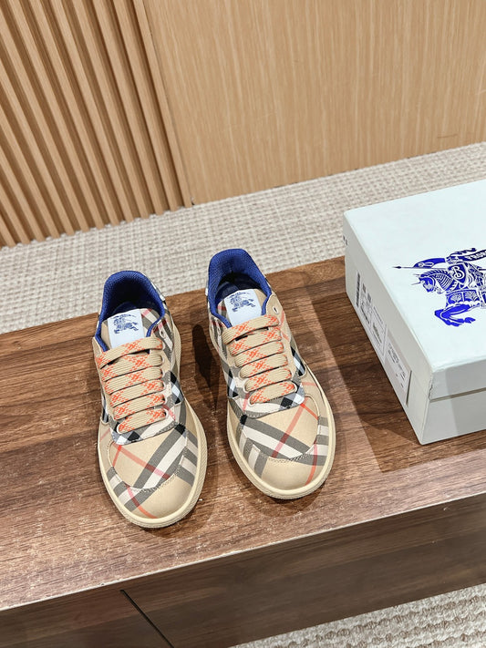 Burberry New Check-Print “Knight” Unisex Casual Sneakers