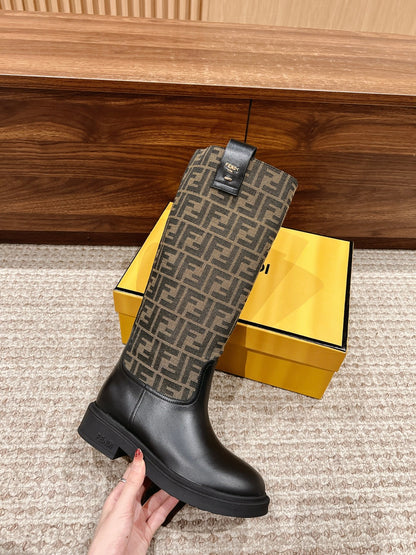 Fendi Fall/Winter Knee-High Boots“FF” Zucca Boots, Brown