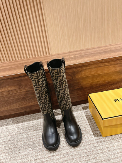 Fendi Fall/Winter Knee-High Boots“FF” Zucca Boots, Brown