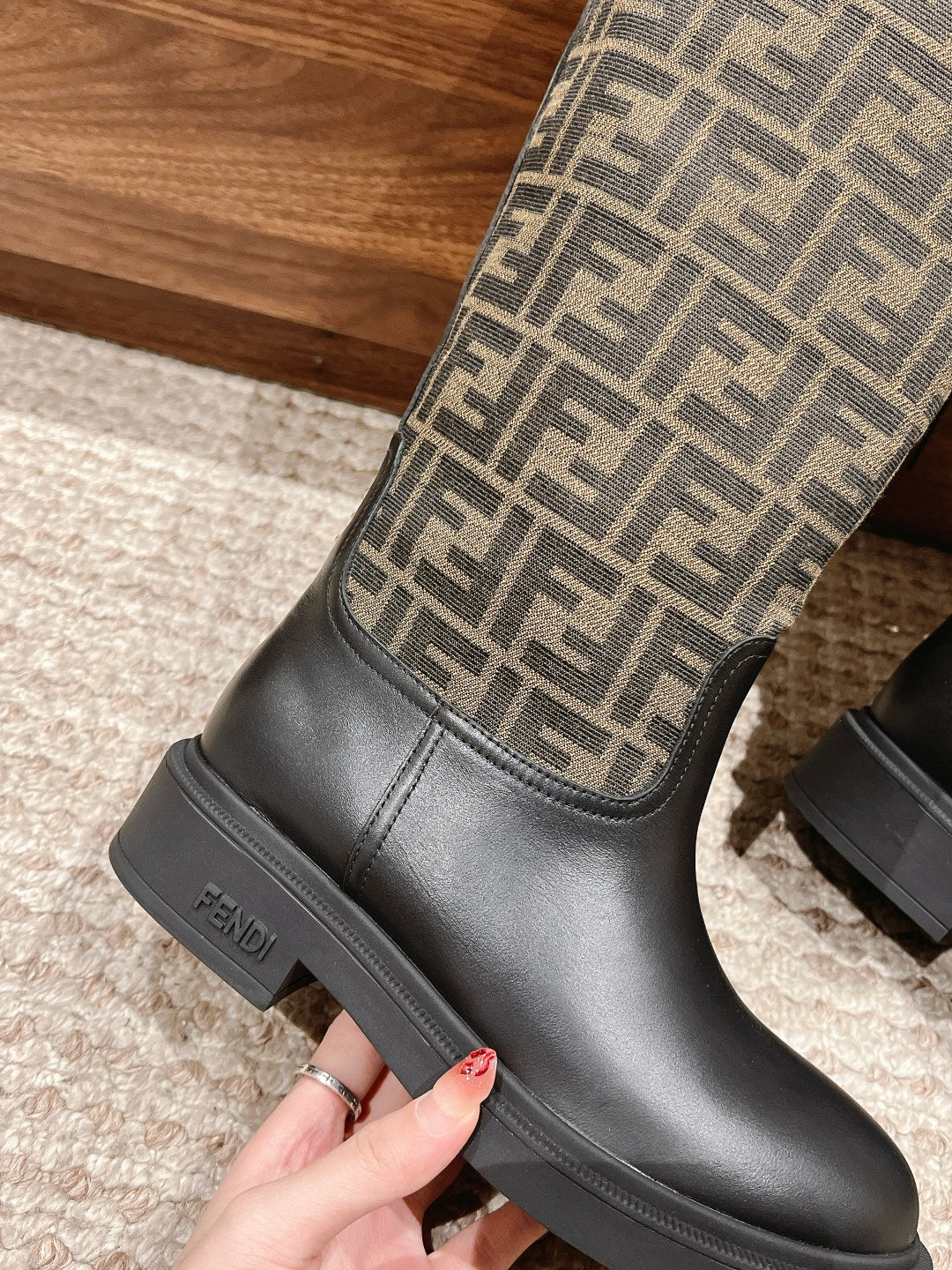 Fendi Fall/Winter Knee-High Boots“FF” Zucca Boots, Brown