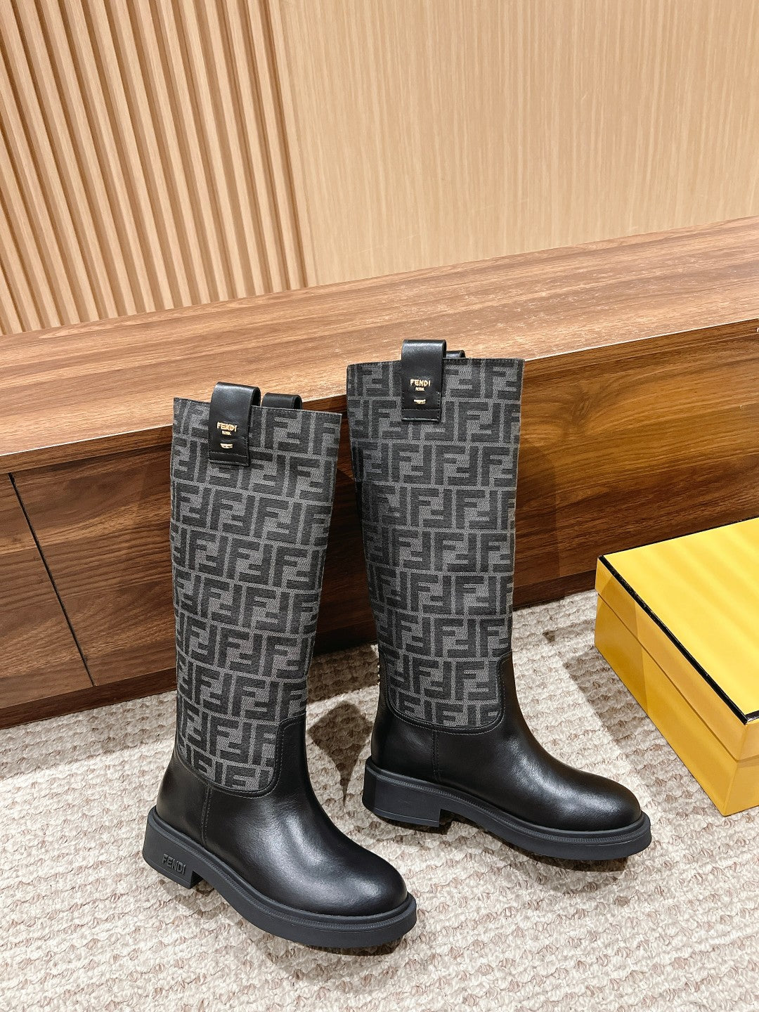 Fendi Fall/Winter Knee-High Boots“FF” Zucca Boots, Grey