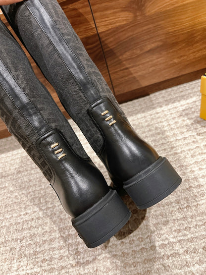 Fendi Fall/Winter Knee-High Boots“FF” Zucca Boots, Grey