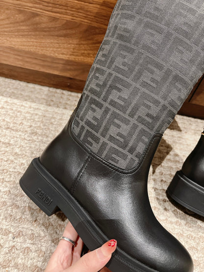 Fendi Fall/Winter Knee-High Boots“FF” Zucca Boots, Grey