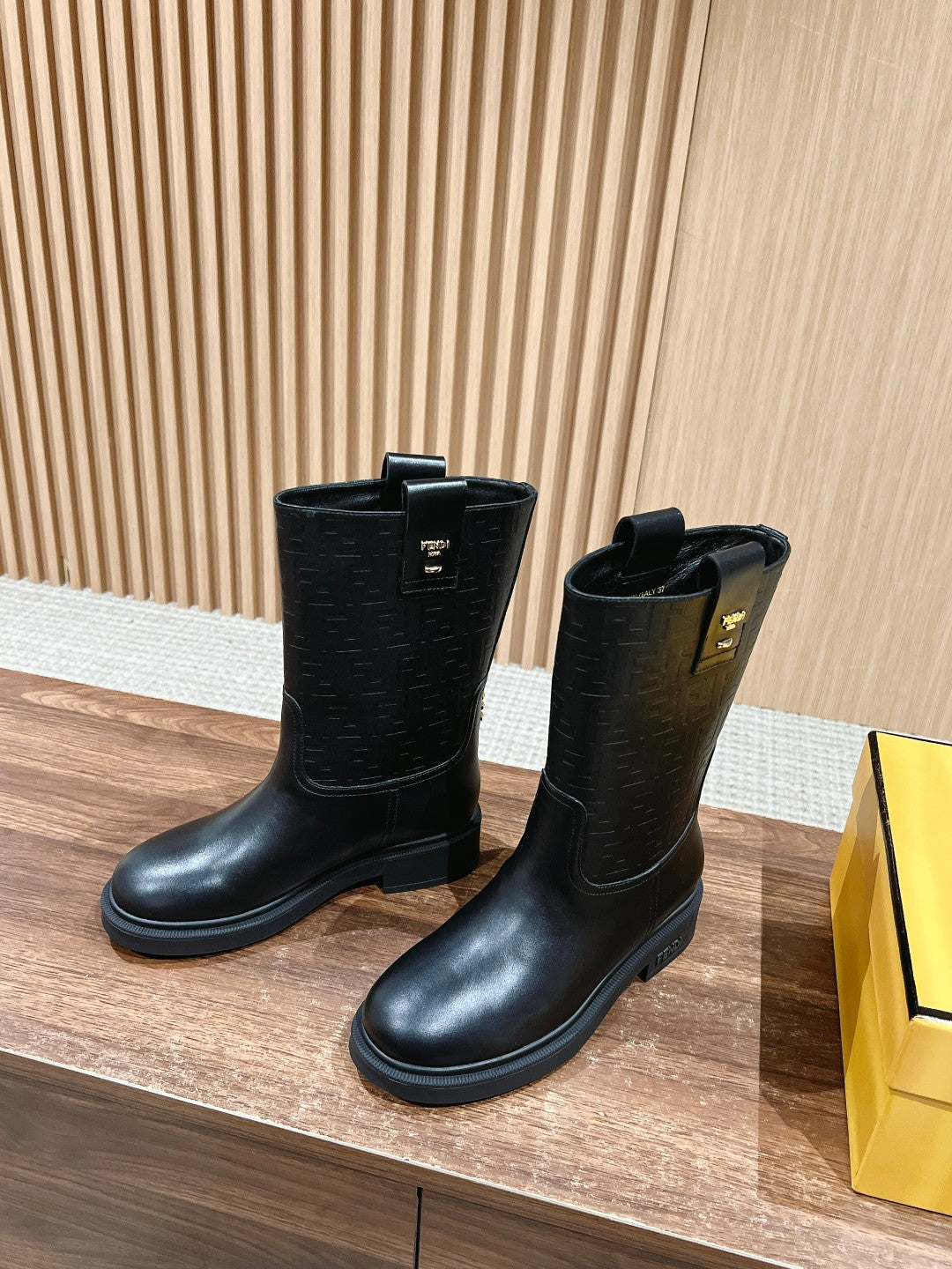 Fendi Fall/Winter Knee-High Boots“FF” Zucca Boots, Black