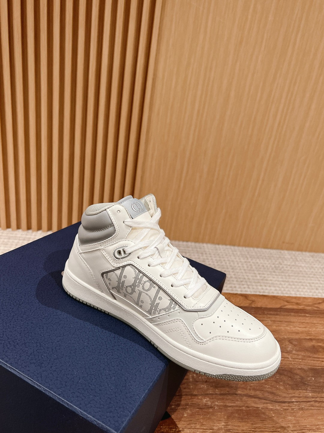 Dior B27# Jacquard Embroidery Craft Series, High-Top 01