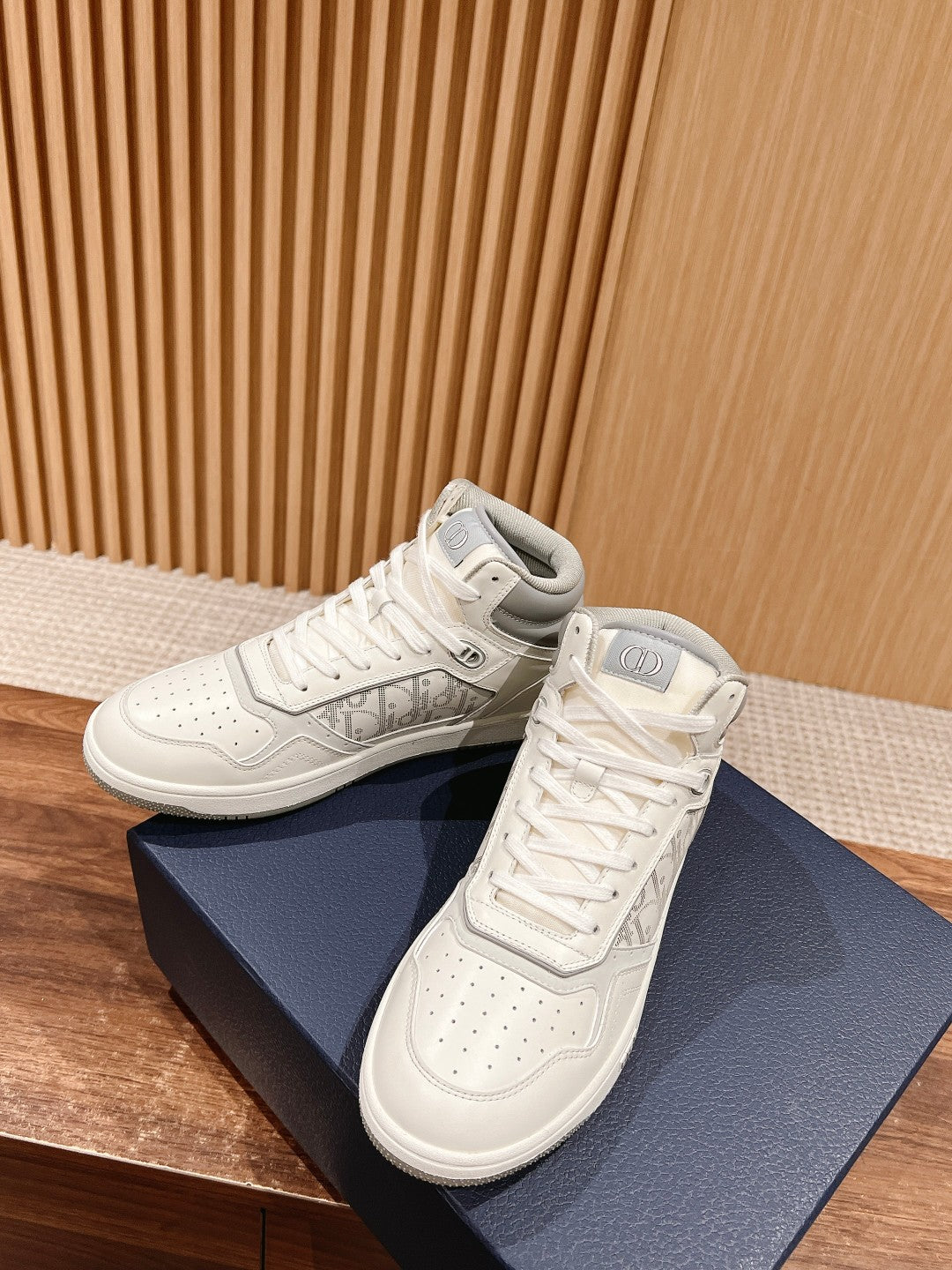 Dior B27# Jacquard Embroidery Craft Series, High-Top 01