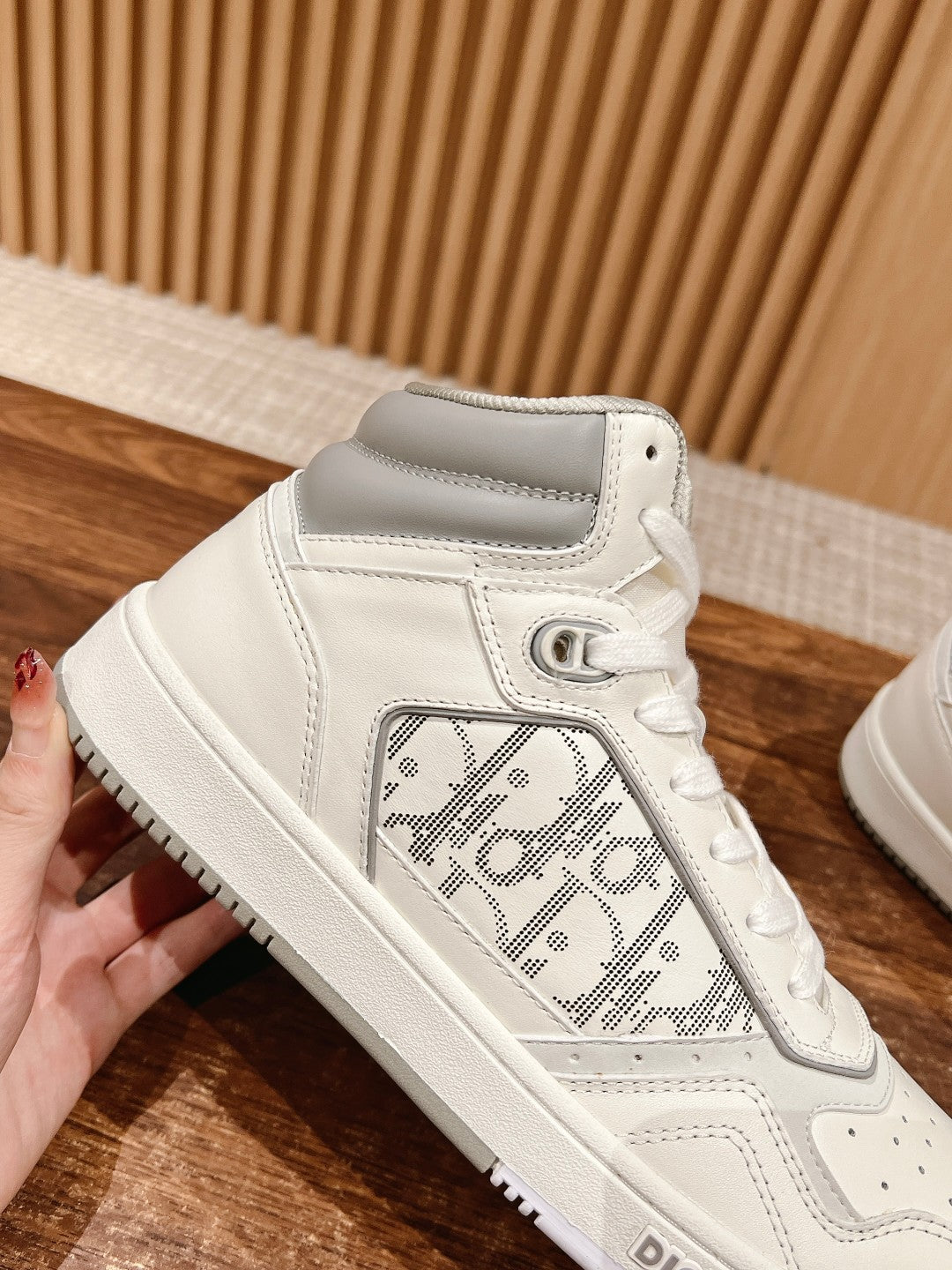 Dior B27# Jacquard Embroidery Craft Series, High-Top 01