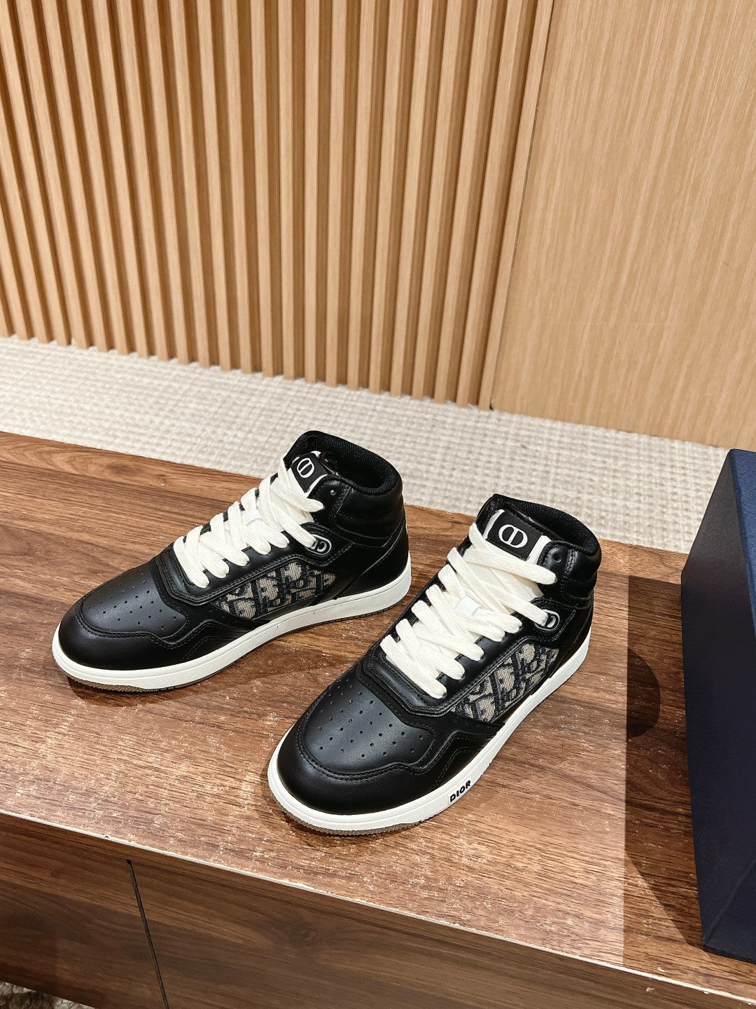 Dior B27# Jacquard Embroidery Craft Series, High-Top 02