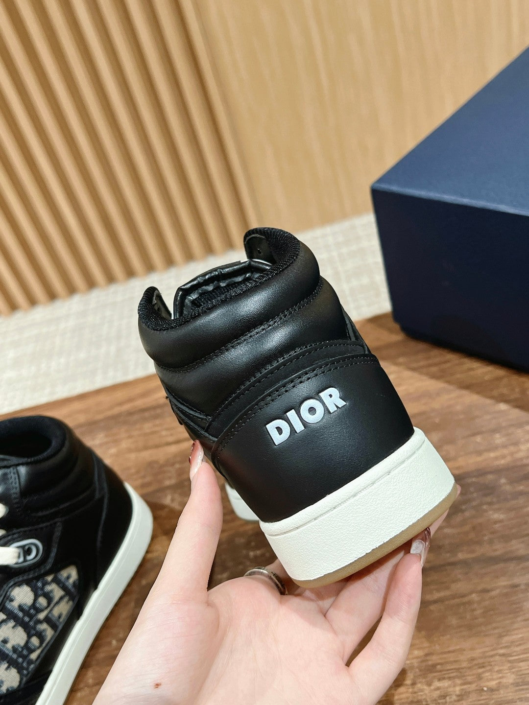 Dior B27# Jacquard Embroidery Craft Series, High-Top 02