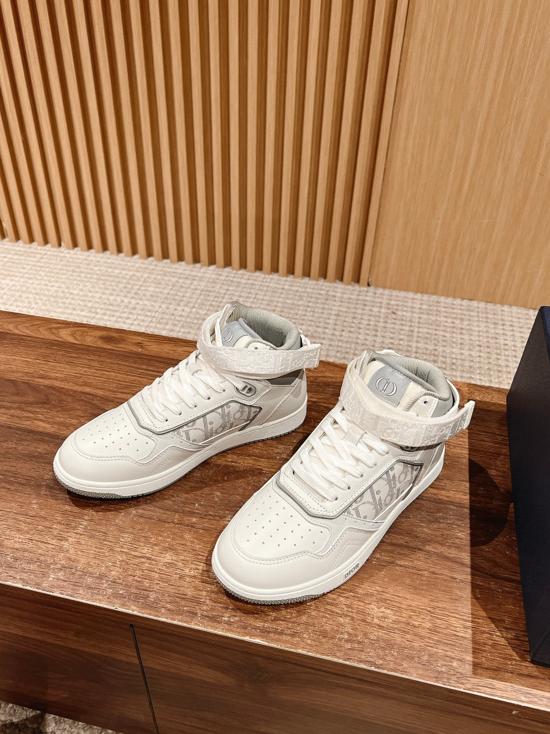 Dior B27# Jacquard Embroidery Craft Series, High-Top 05