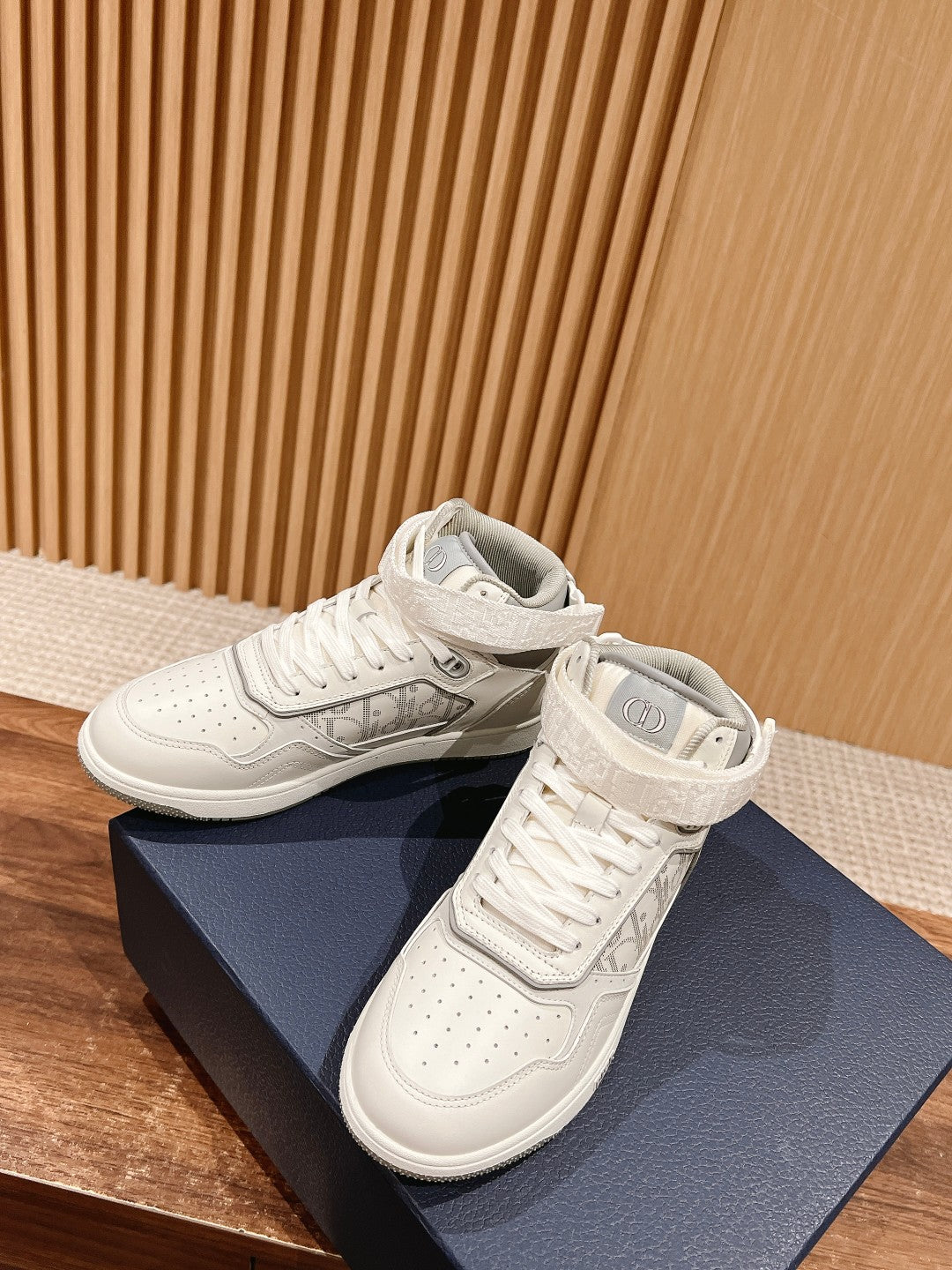 Dior B27# Jacquard Embroidery Craft Series, High-Top 05