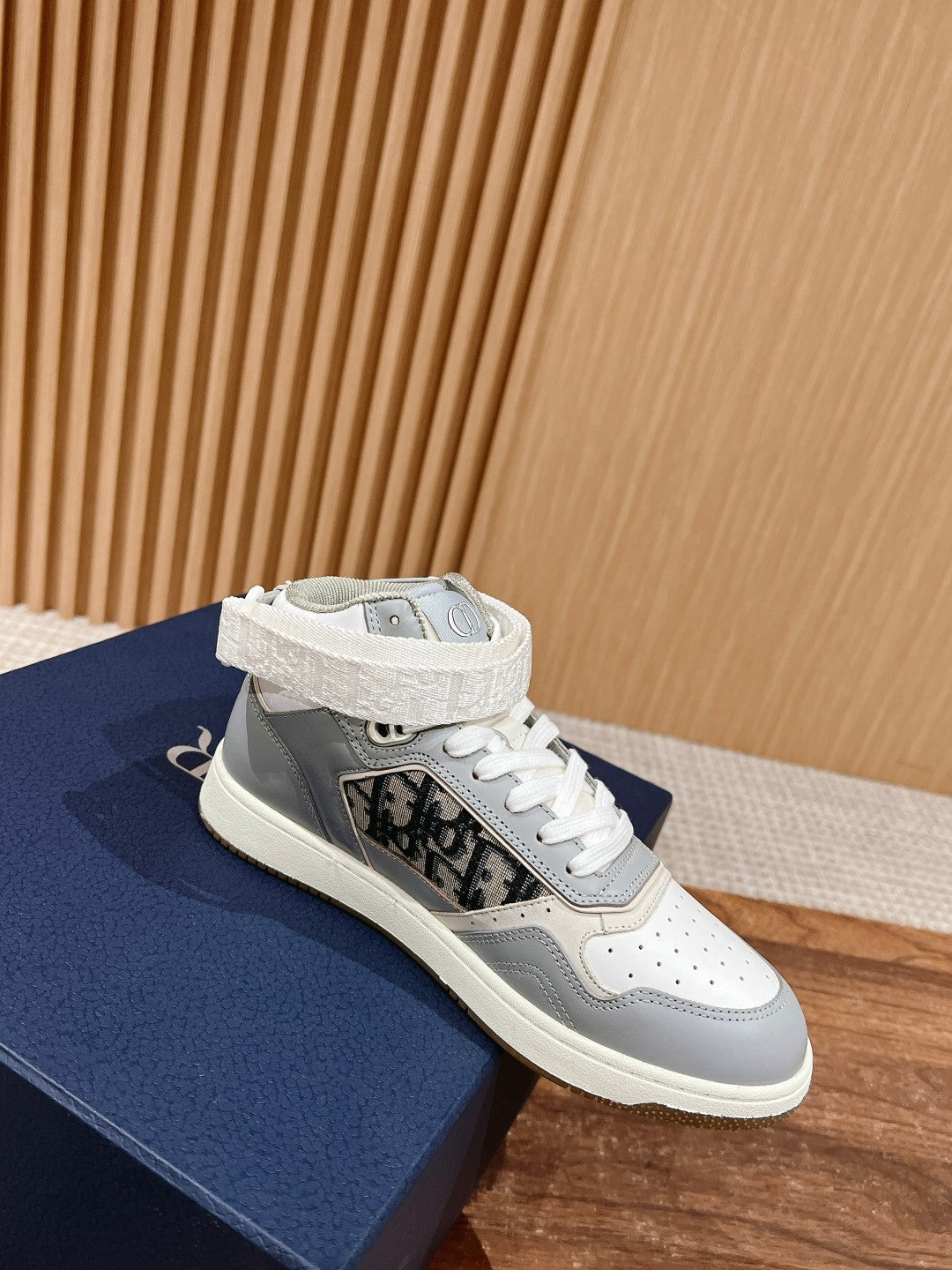 Dior B27# Jacquard Embroidery Craft Series, High-Top 04
