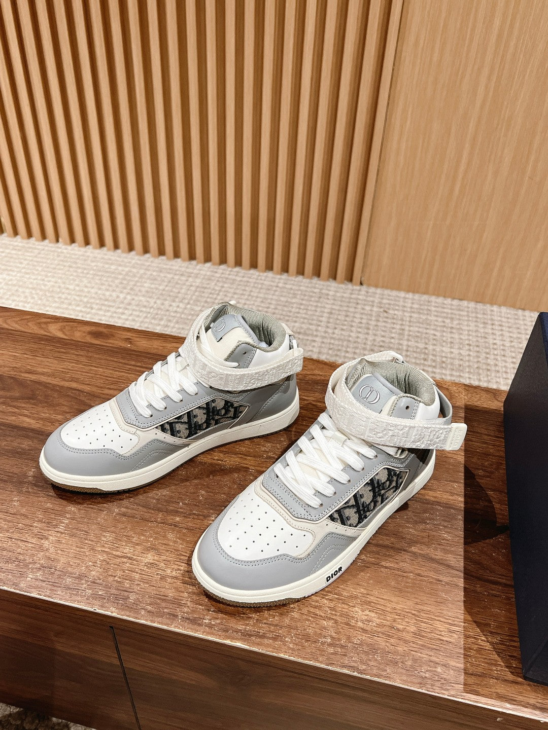 Dior B27# Jacquard Embroidery Craft Series, High-Top 04